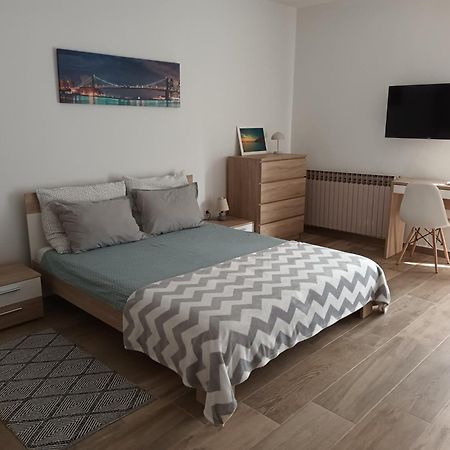 Studio Apartman Dori Pula Bagian luar foto