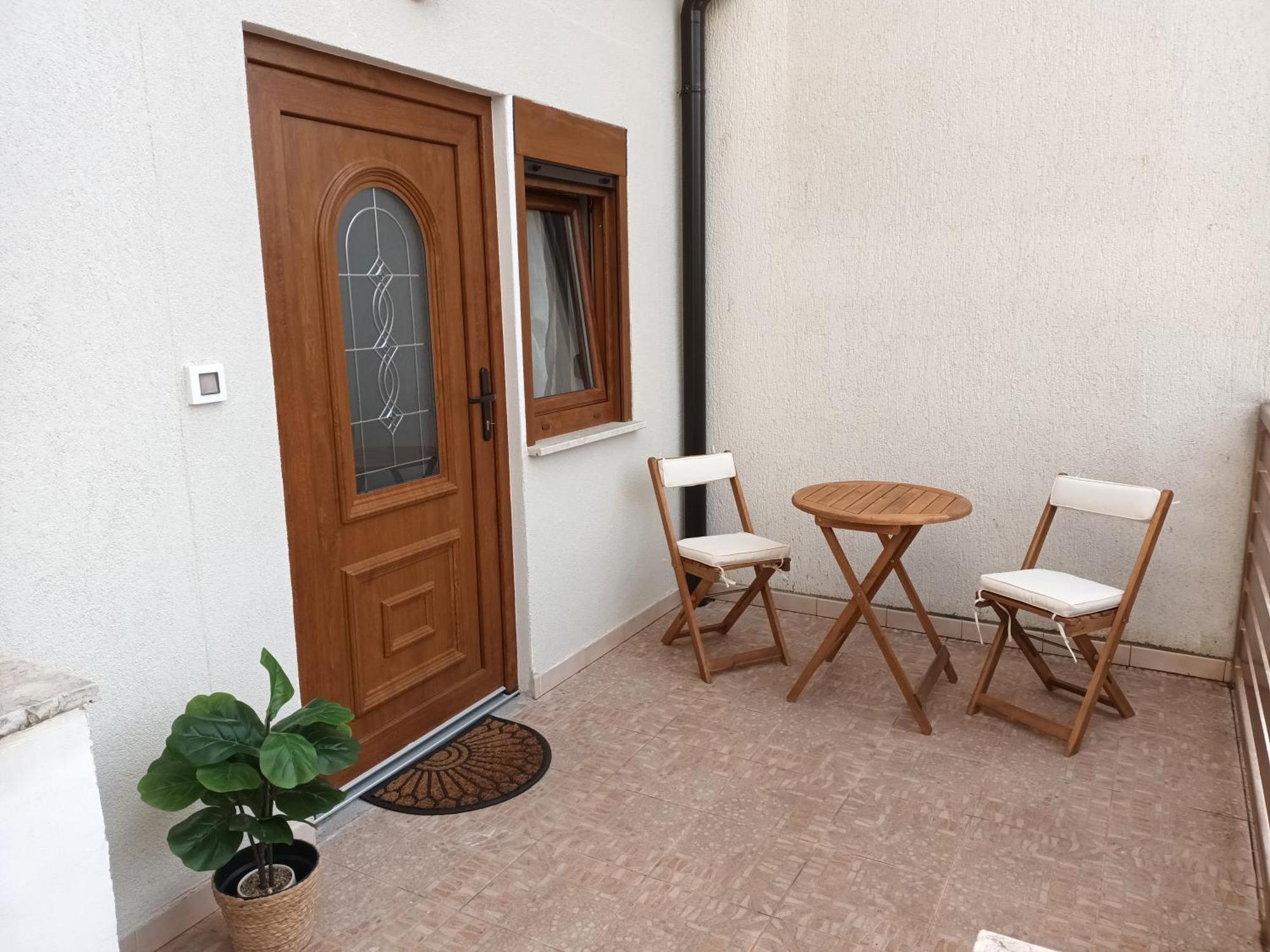 Studio Apartman Dori Pula Bagian luar foto
